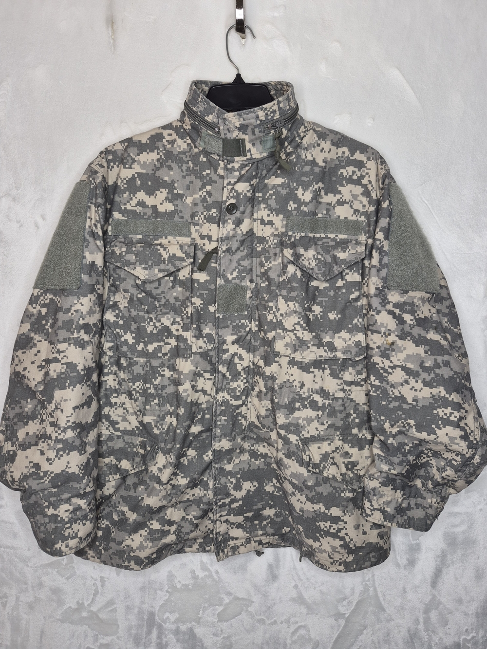 US Military Issued ACU Digital Camo M65 Cold Weather Field Coat Medium Regular